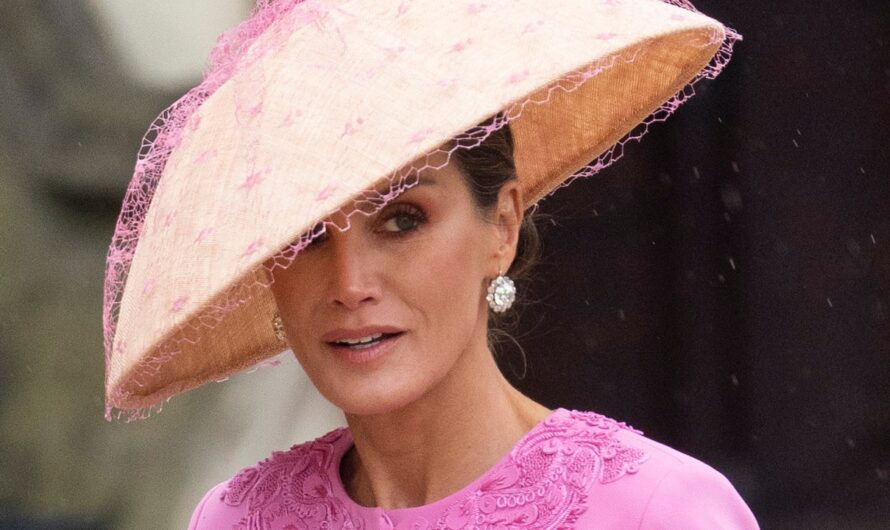 La reine Letizia d’Espagne apporte des couleurs vives (et une touche de glamour) au week-end du couronnement