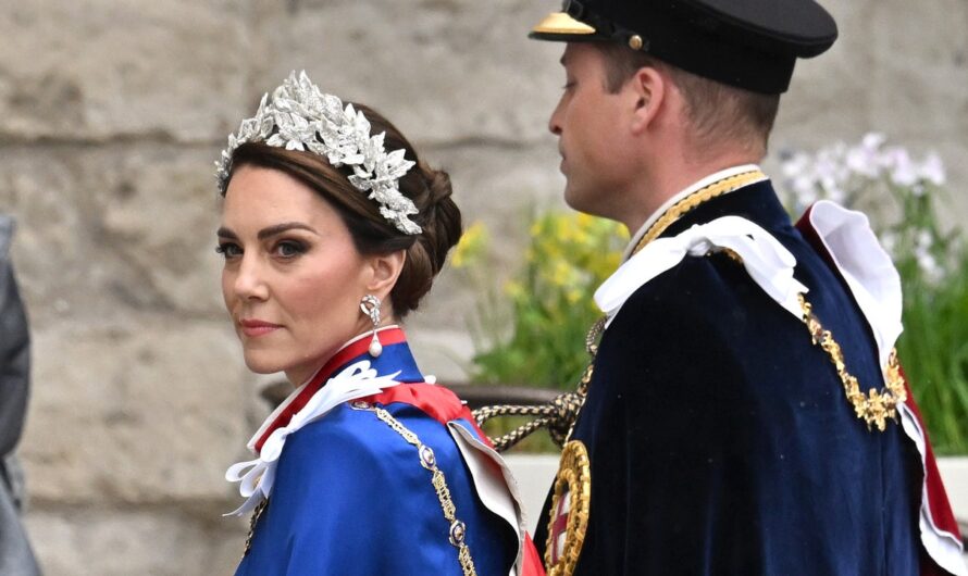La robe de couronnement de la princesse de Galles présente un subtil clin d’œil à sa robe de mariée